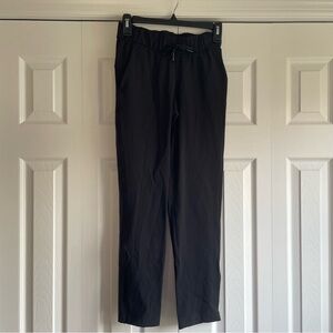 Lululemon on the fly pants